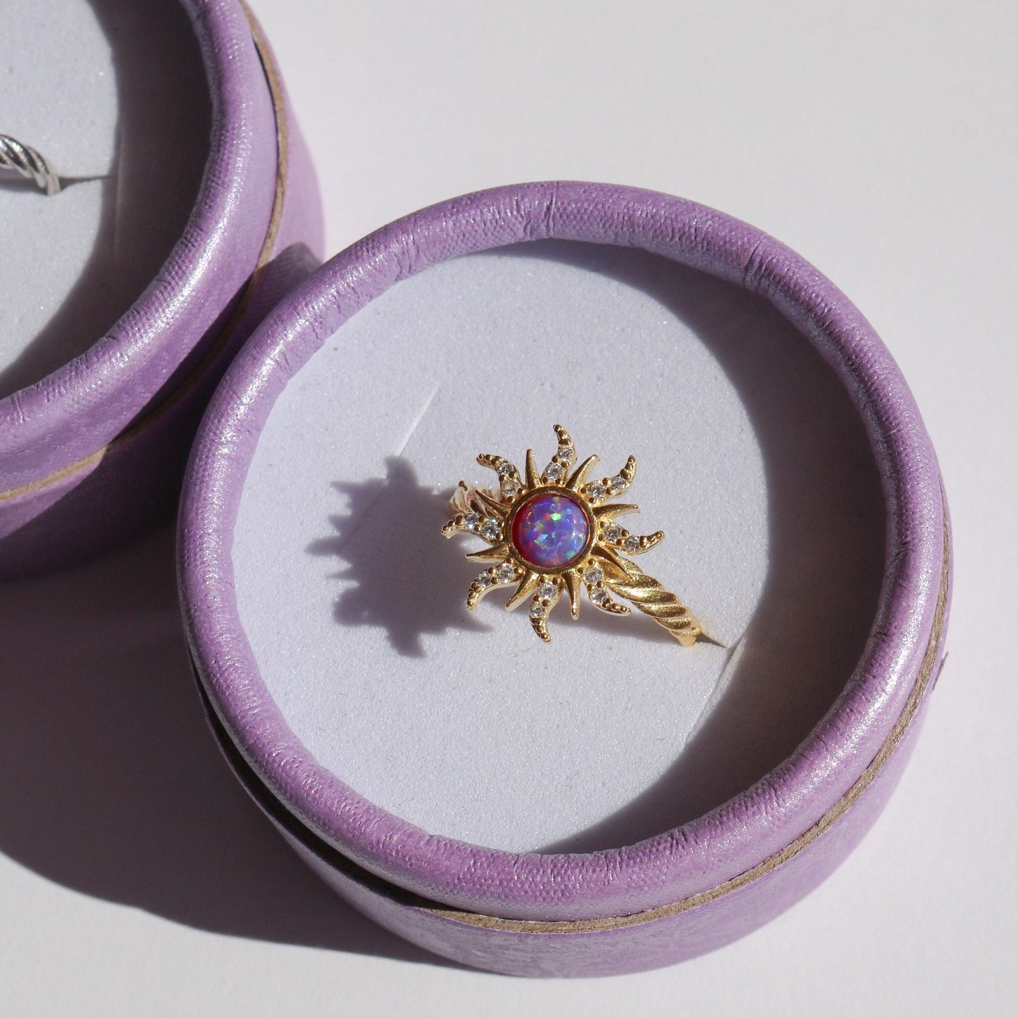 Vintage sun opal pendant necklace micro inlaid zircon pendant for women