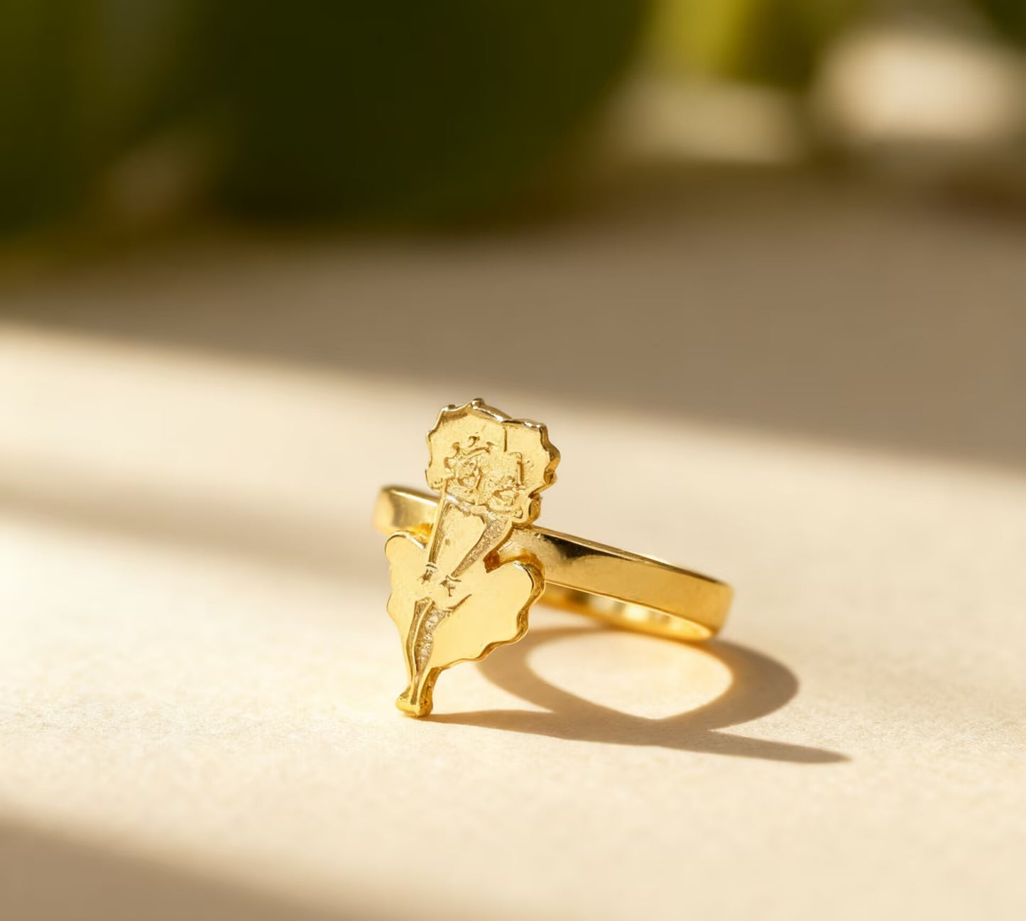 Hello Kitty ring